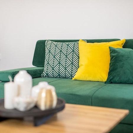 Apartment Marina Малинска Екстериор снимка