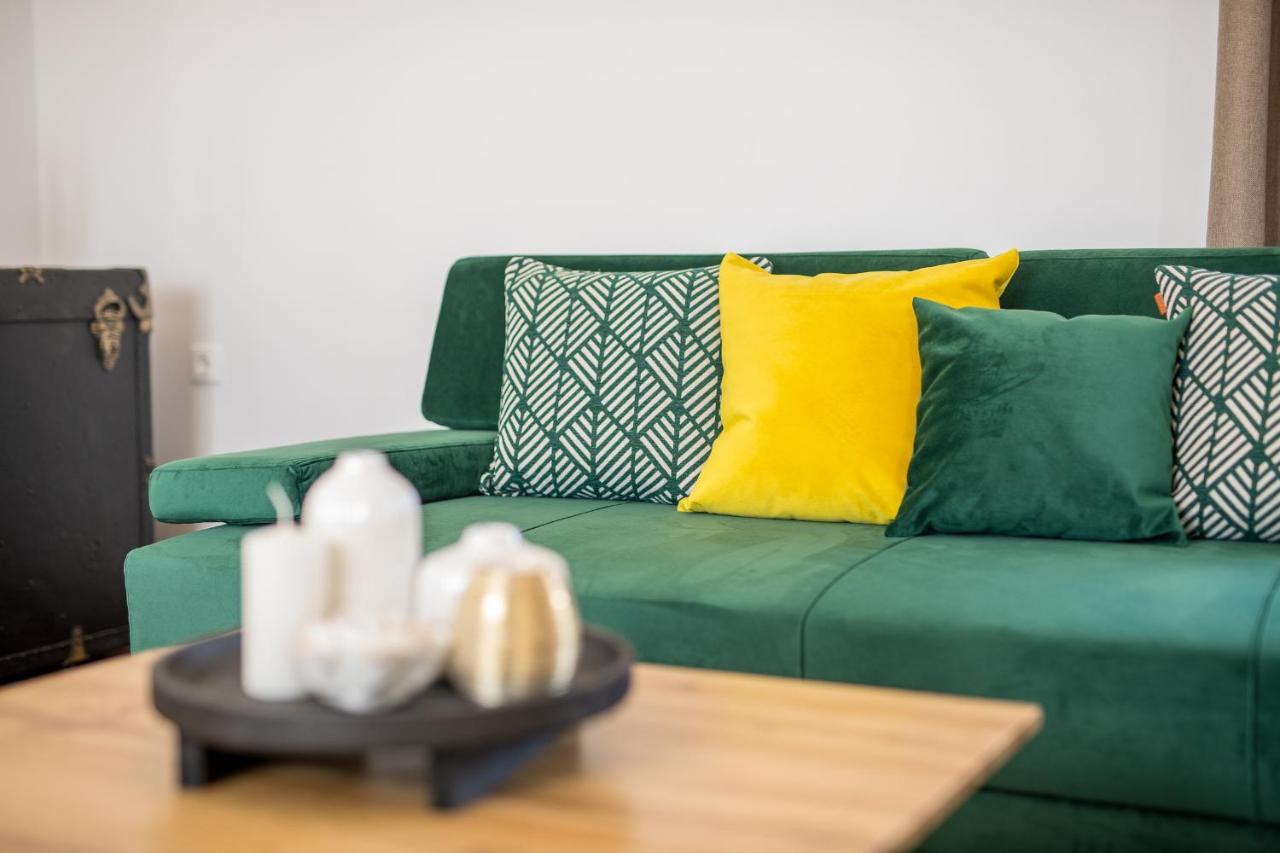 Apartment Marina Малинска Екстериор снимка