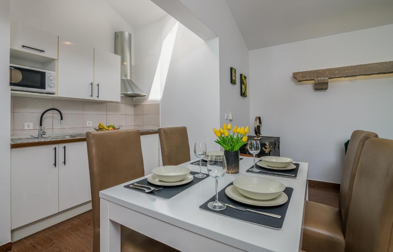 Apartment Marina Малинска Екстериор снимка